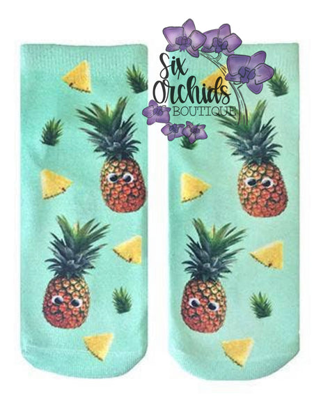 Googly Eyed Pineapples